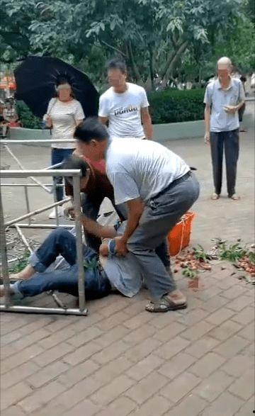 从高处摔下的网红男,勇敢挑战极限，生死瞬间引关注